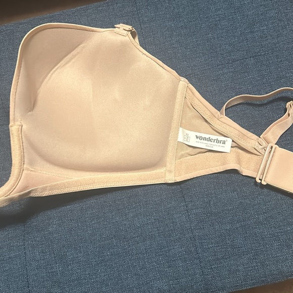 Wonderbra - Picture 5 of 7